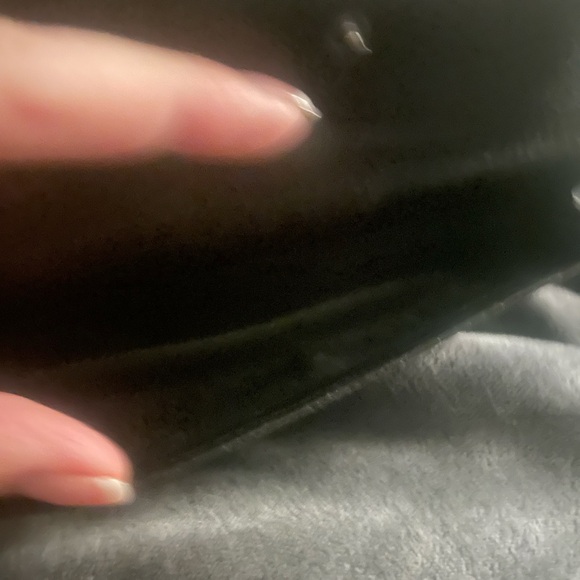 Gucci Black Wallet with Silver Detail - Picture 5 of 7